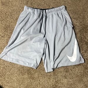 Nike Men's Light Gray Athletic Shorts